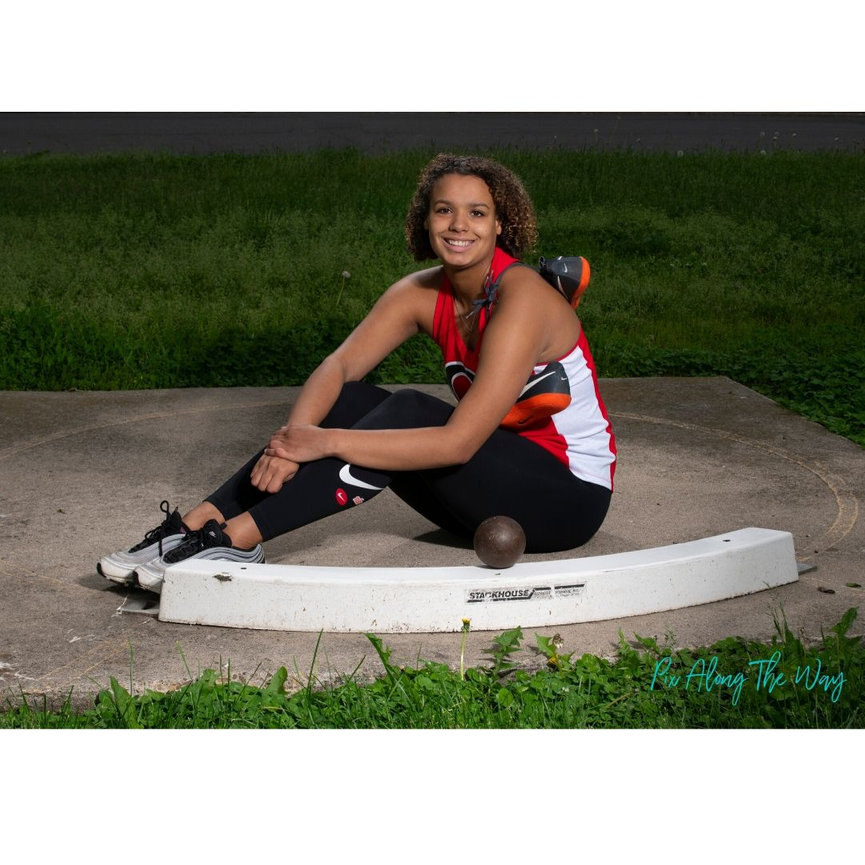 Clinton Iowa Senior Pictures, Pix Along The Way, Greg, Prince of Peace