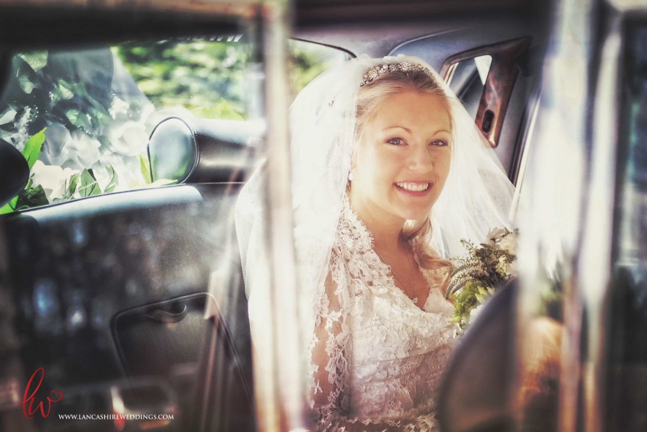 Woolton Church bride arrival