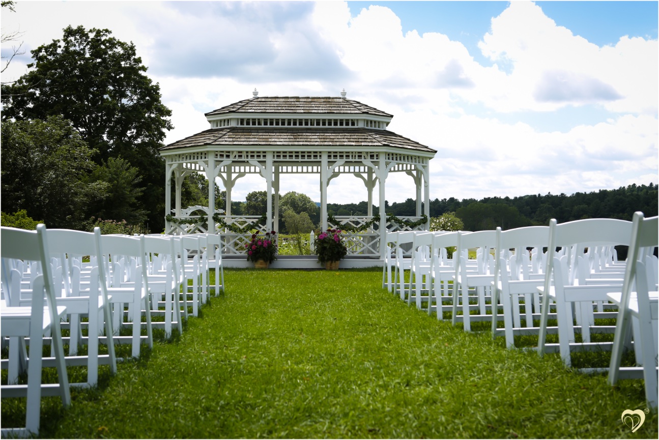 Salem Cross Inn - Brookfield, MA - John + Emma