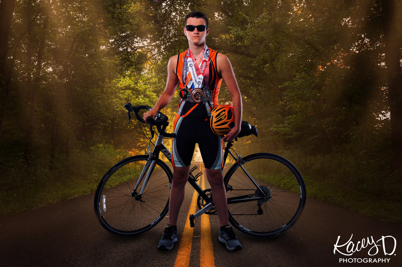 Senior Session Scheduling: Navigating the Seasons for the Perfect Photoshoot