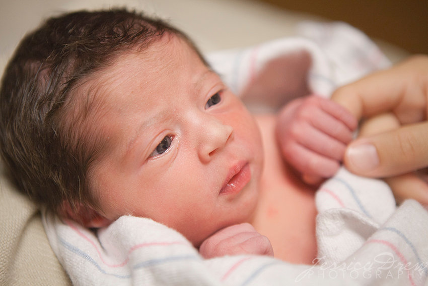 BABY T - HOSPITAL NEWBORN SESSION