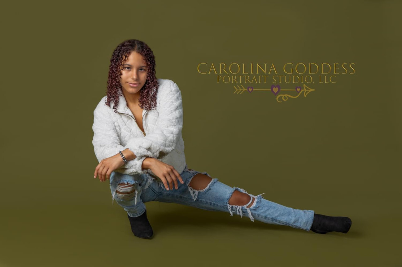 Why Seniors Should Participate in Carolina Goddess Portrait Studio’s Senior Influencer Session