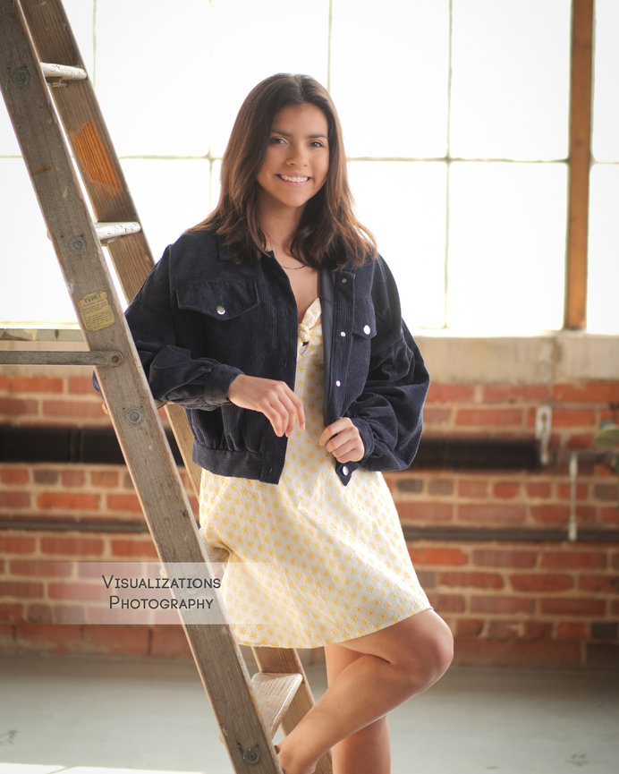 Alyssa - Viz-Model 2023