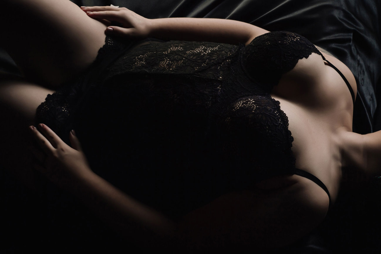 Mr. & Mrs. L's Couples Boudoir Session