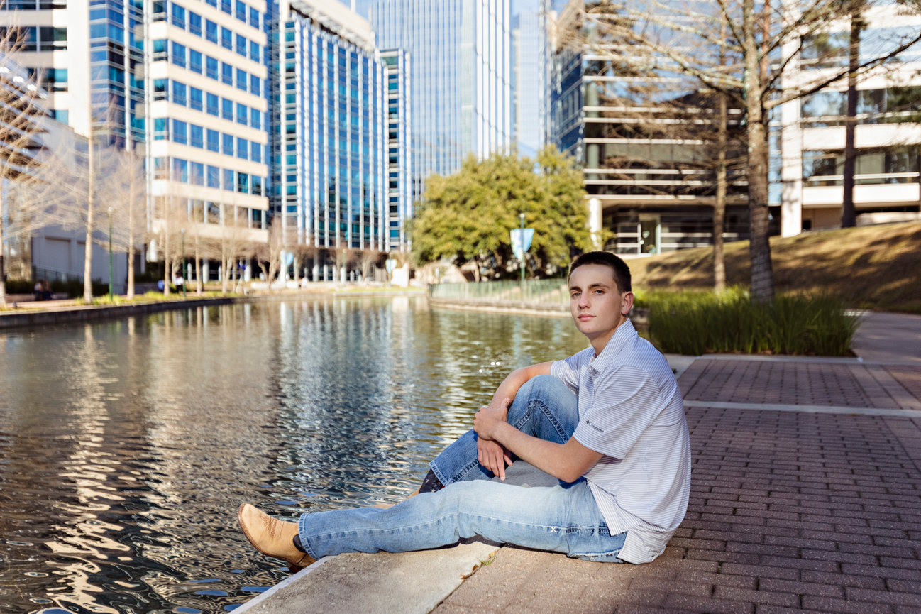 Easton-Conroe Senior Photographer
