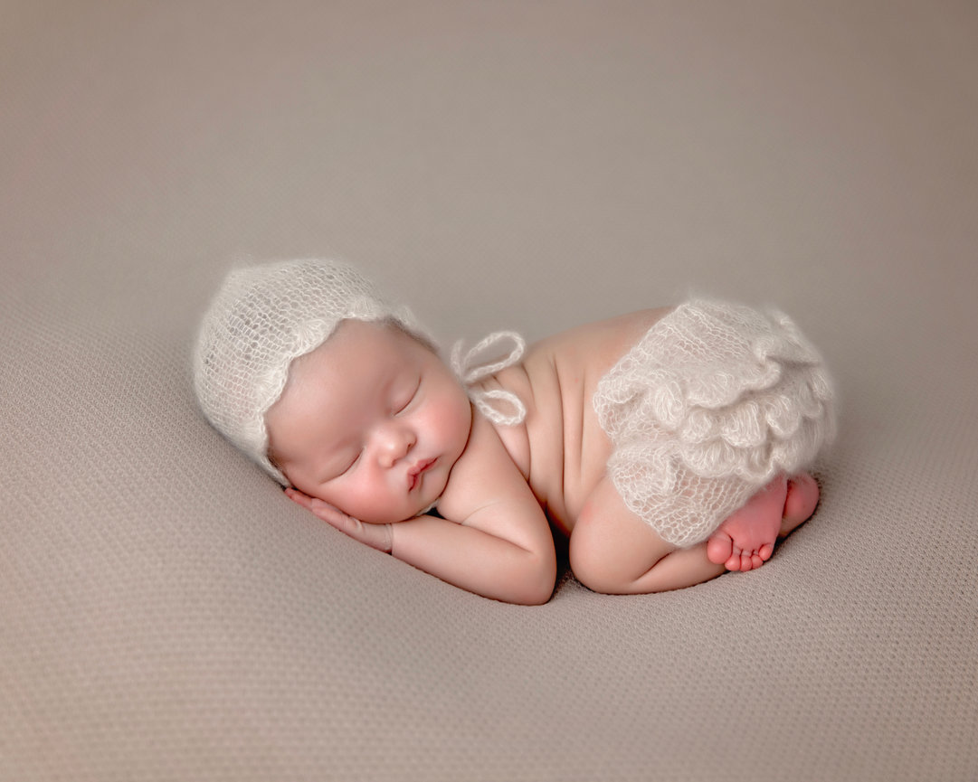 Beautiful newborn baby boy, Santa Monica Newborn Photographer