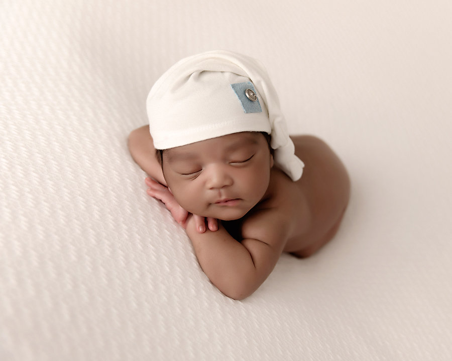 Thousand Oaks Newborn Baby Photography by Maxine Evans