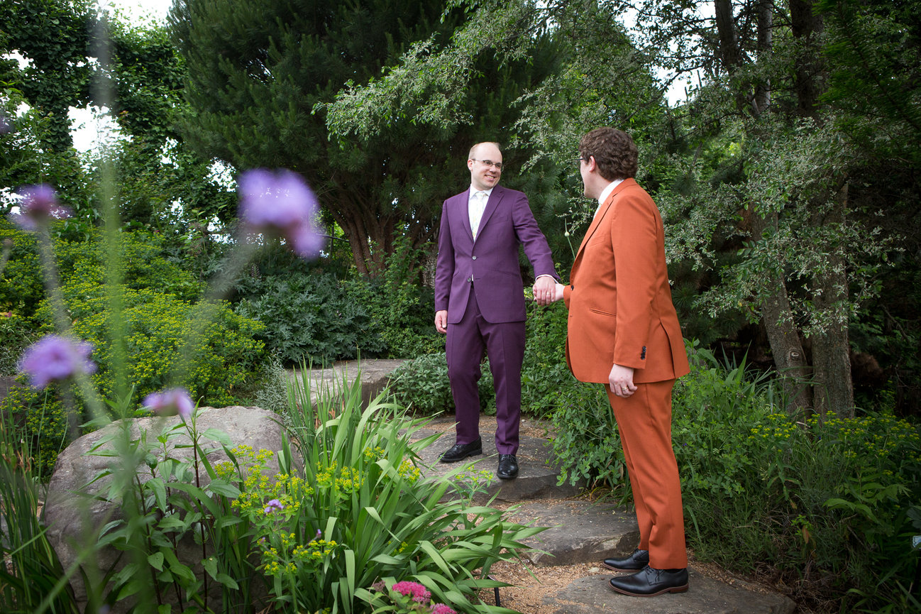 A Bright & Cheerful Engagement Session at Paul J. Ciener Botanical Garden