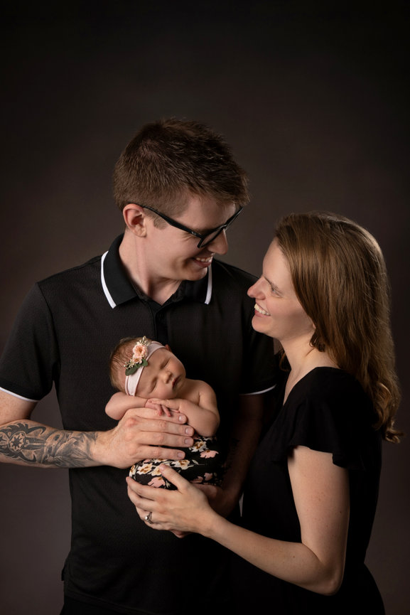 Hailee's Studio Maternity Session - Augusta, Wisconsin