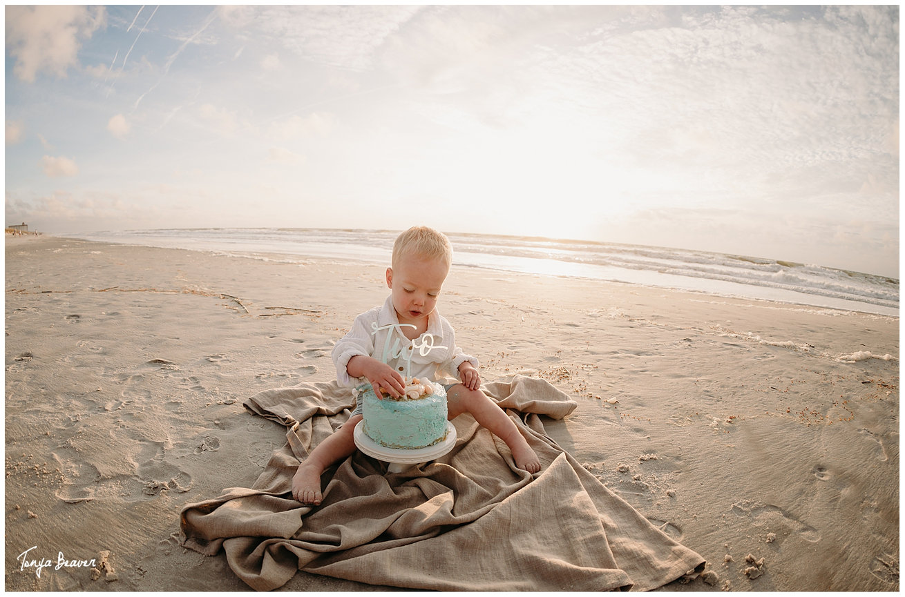 Vintage car couples shoot
