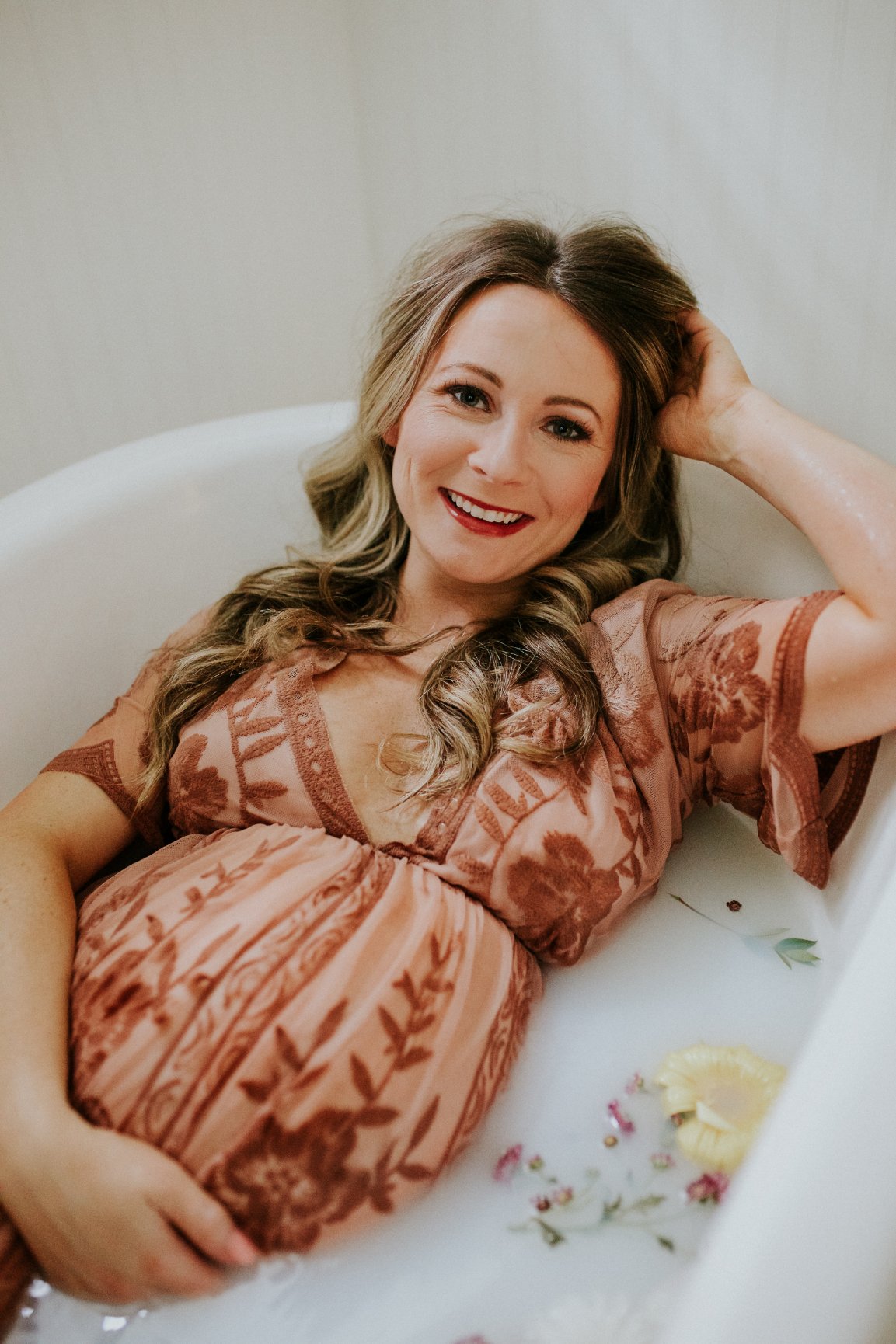 Kelsey's Milk Bath Maternity Session Abigail Bridges Photography