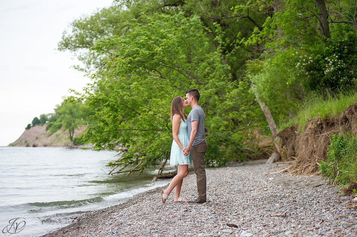 waterfront engagement photos chimney bluffs state park