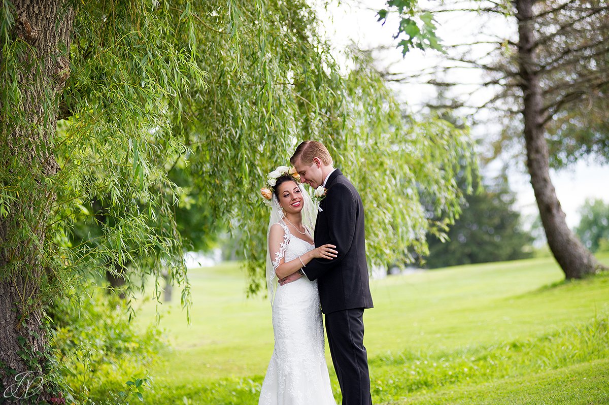 bride and groom classic normanside country club