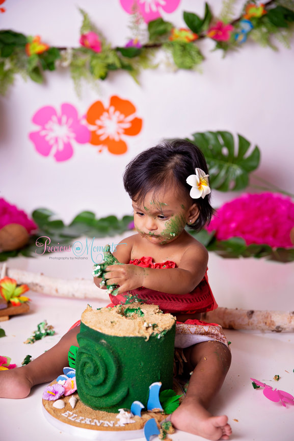 Brampton Cake Smash Photographer Elianna S Moana Themed Cake Smash Precious Moments Photography Newborn Family Photographer