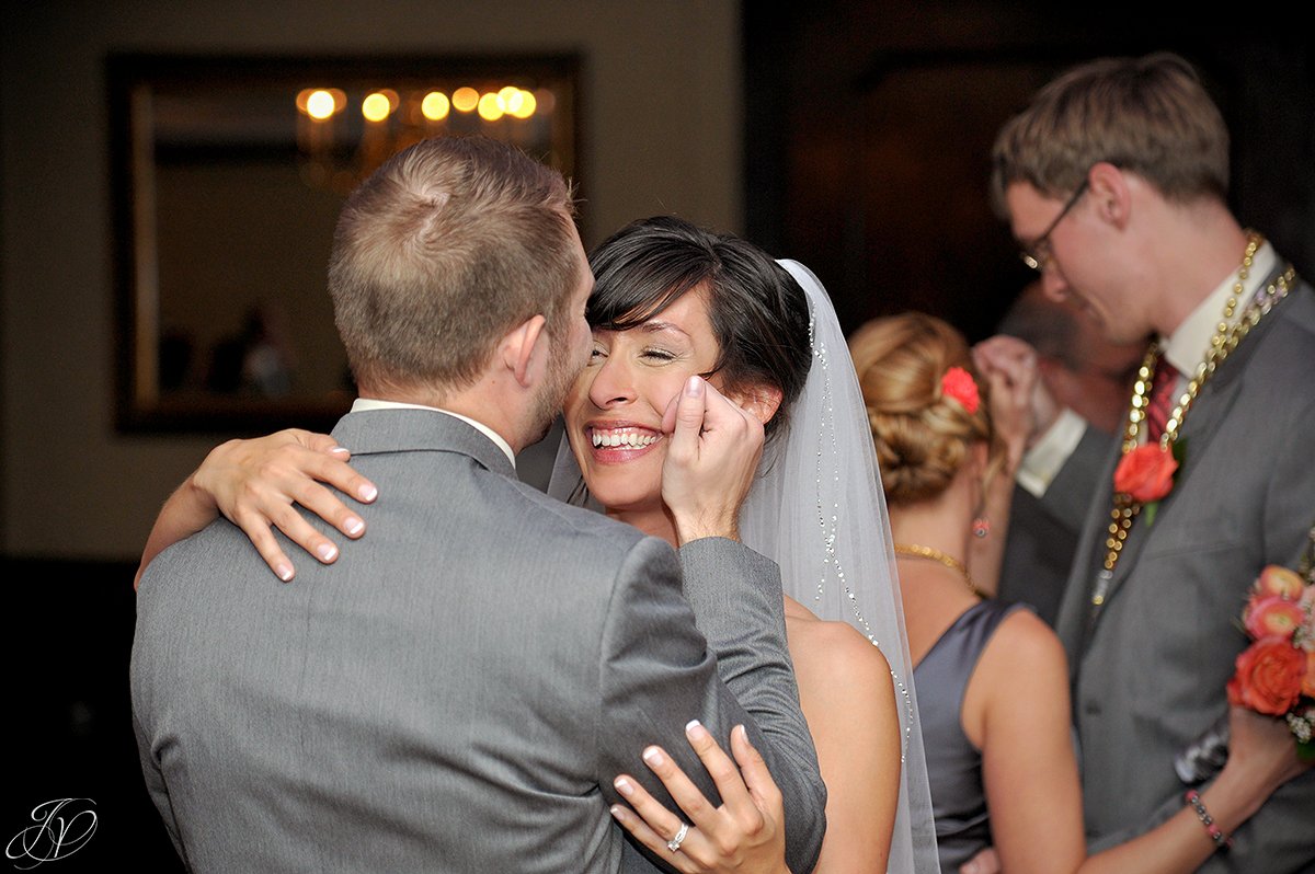 special bride and groom first dance moment