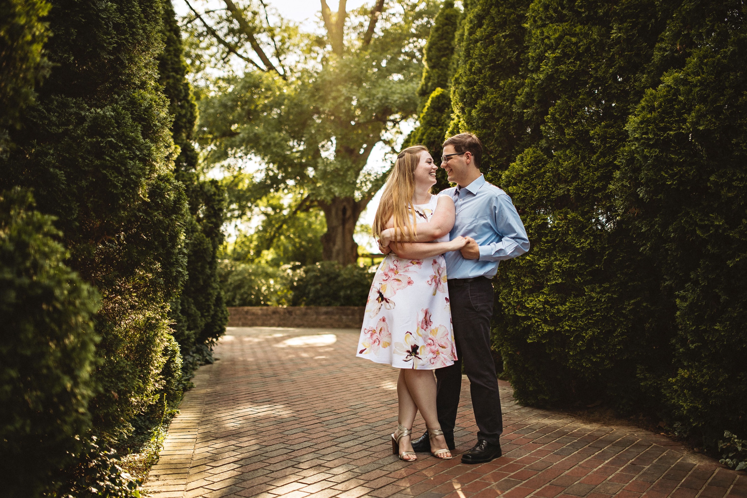 Alexandra & Henry: A Memphis Botanic Garden Engagement Session - Kevin ...