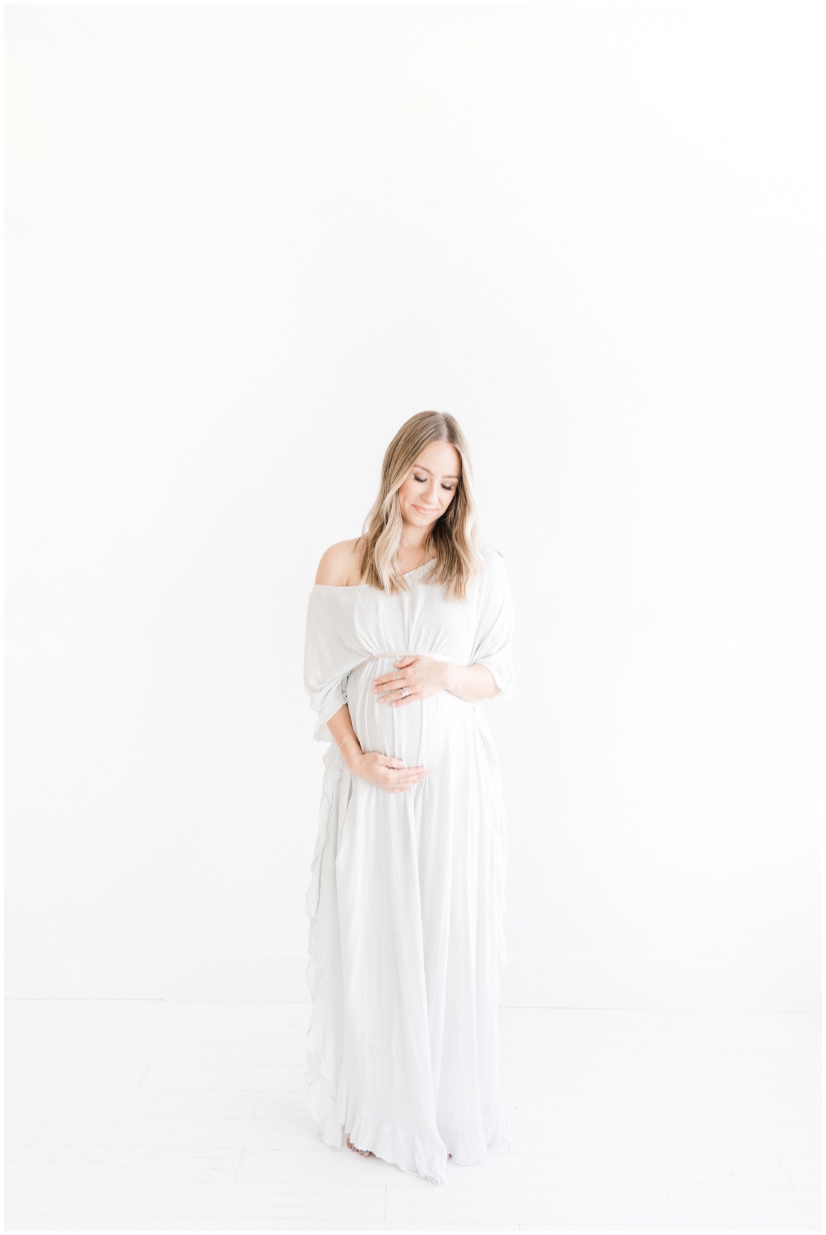 maternity & family photography in studio - Newborn Photography Los ...