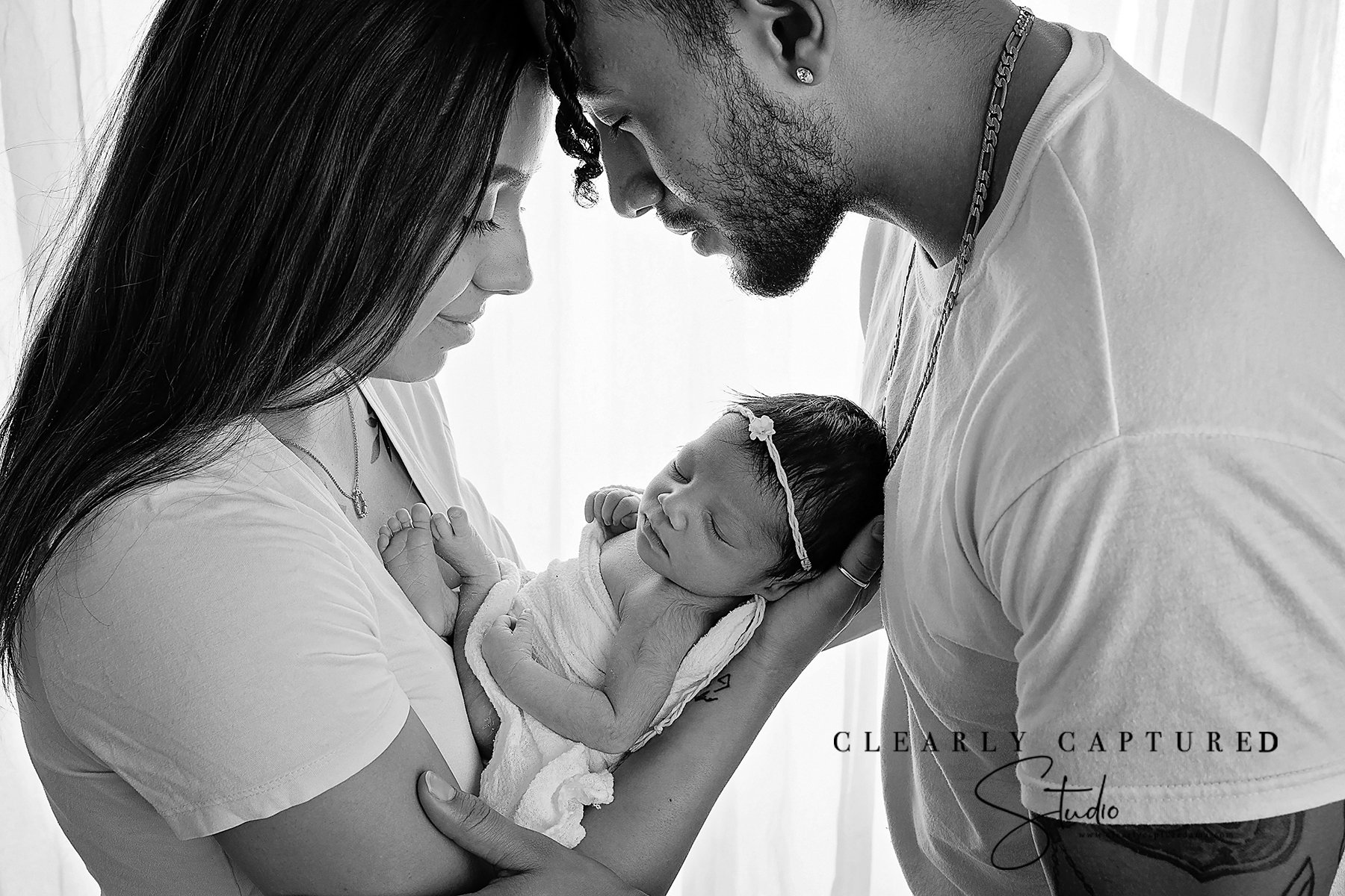 Newborn Portrait Session / Alìvé Clearly Captured Studio