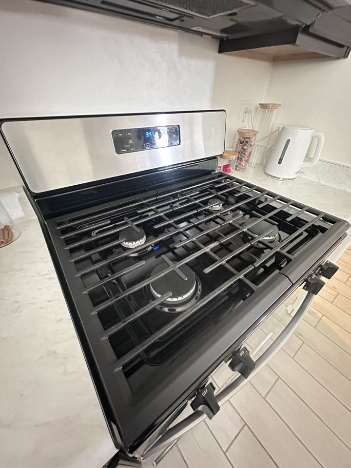 Stove after professional degreasing and deep kitchen cleaning in Las Vegas