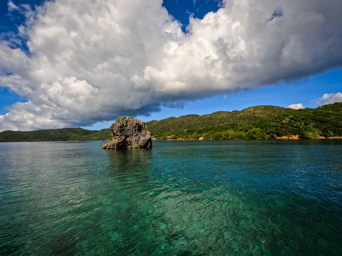 Jackson Marine Adventures - Wahoo fishing on the island of Roatan