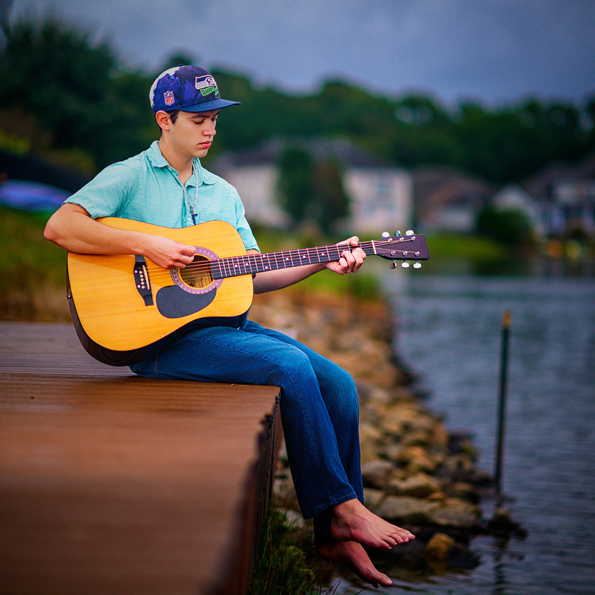 Heirloom senior pictures by Swartz Portraits in Spring, Texas, Hermann Park Japanese Garden afternoon light editorial