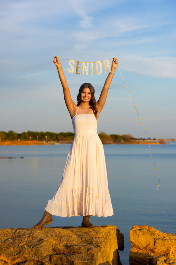 Senior Picture Girl by a lake