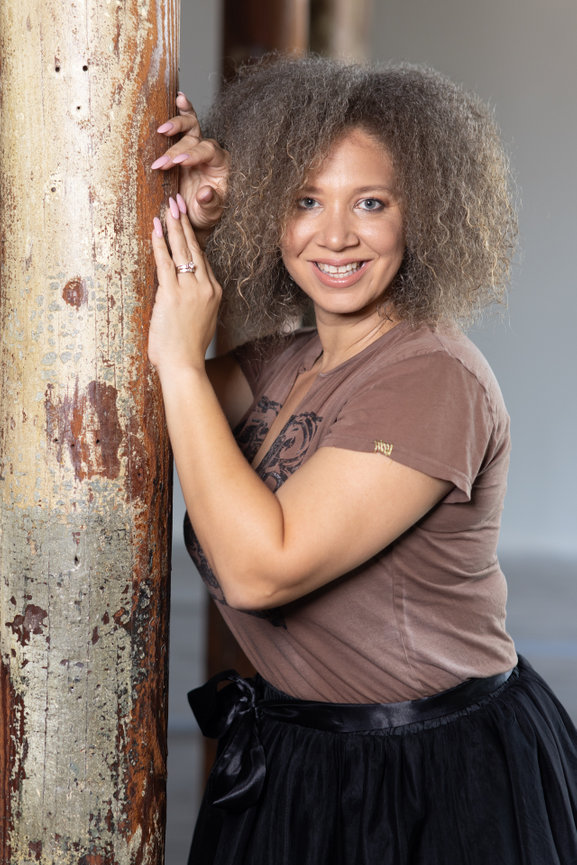 black woman's personal brand photo