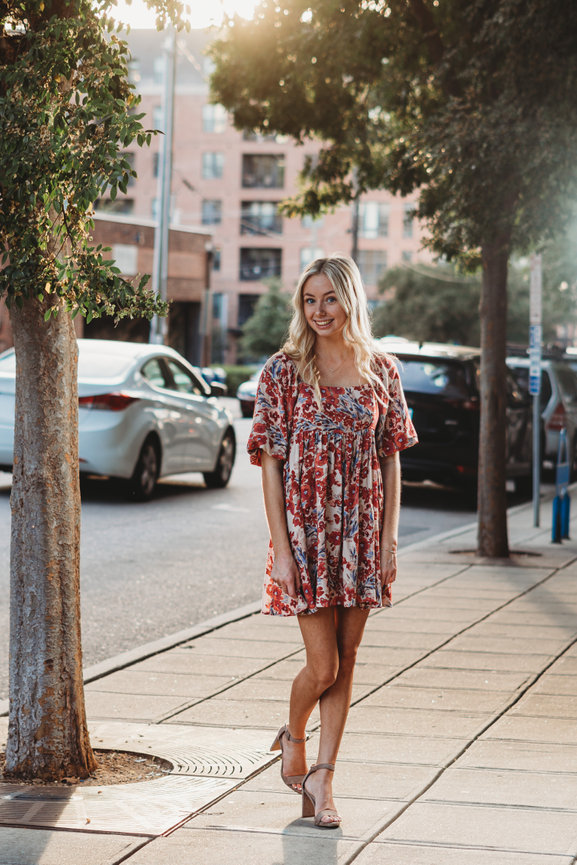 High School Senior Portrait of a girl in downtown setting