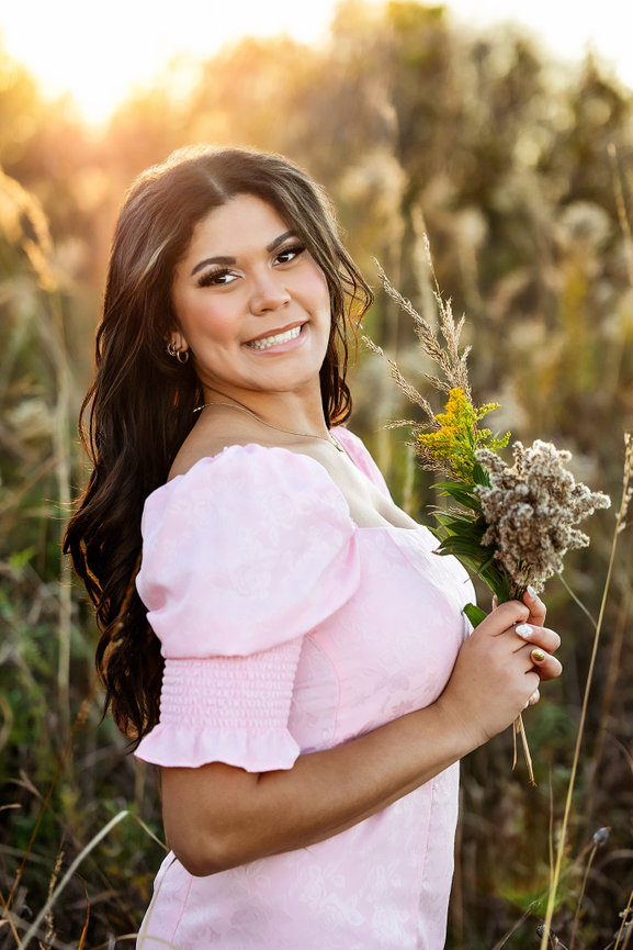 Luxury senior girl portrait with elegant styling and editorial lighting. Modern senior girl photography session featuring high-end fashion and soft light. Editorial senior portrait of high school senior girl with timeless, polished style.