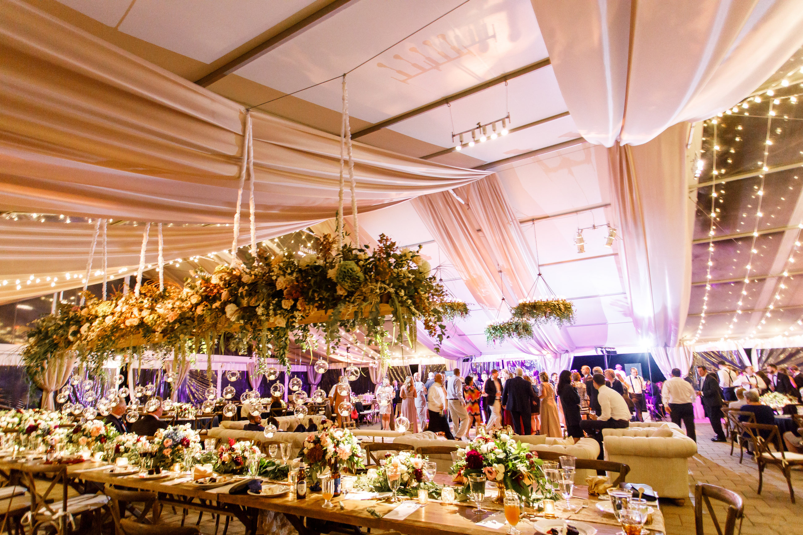 Laura Leppert Photography. Photography that is timeless, bright and joyful.