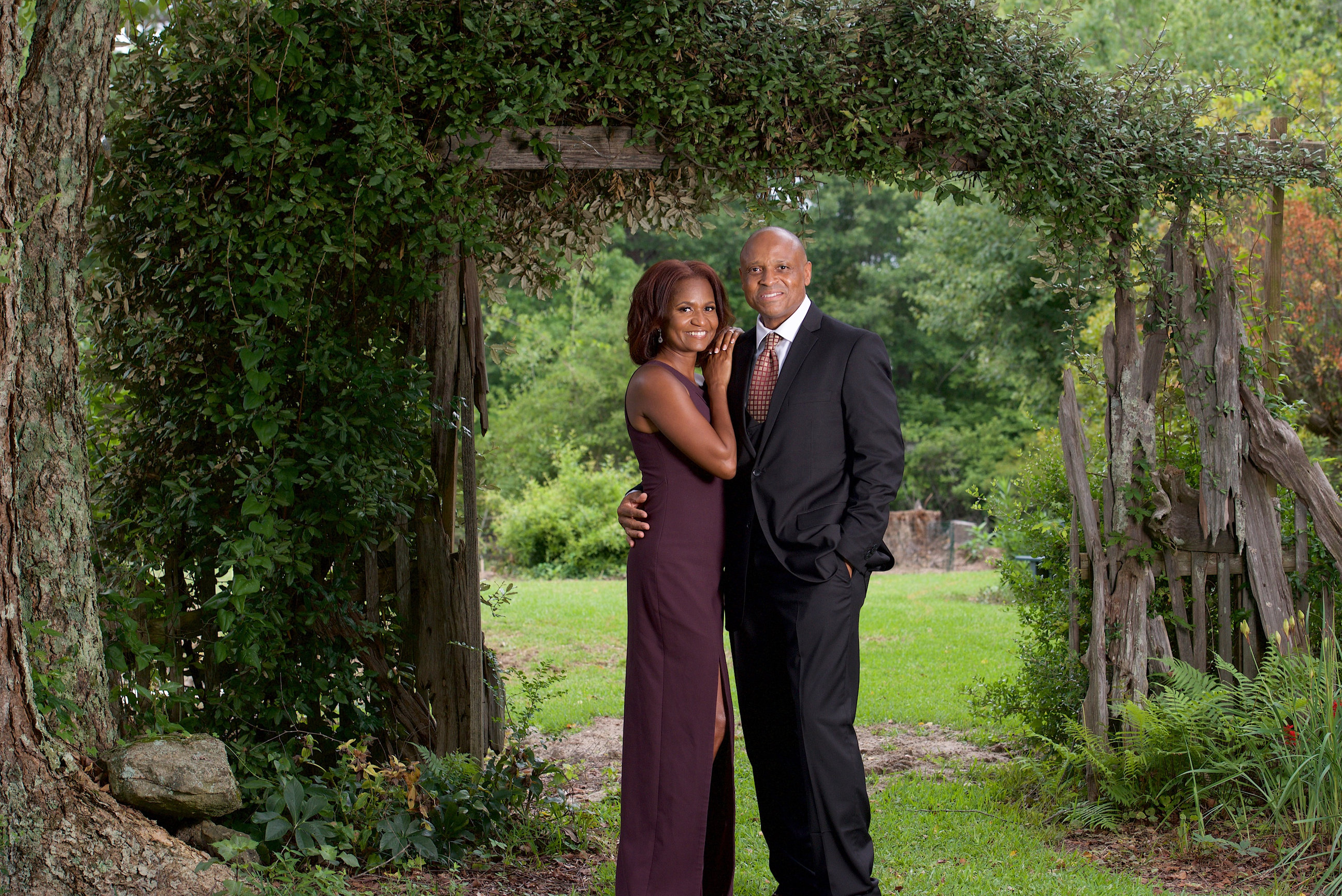 Enchanted Garden Family Photoshoot Turnipseed Nursery Farms Fayetteville, GA Livi Blue Photography