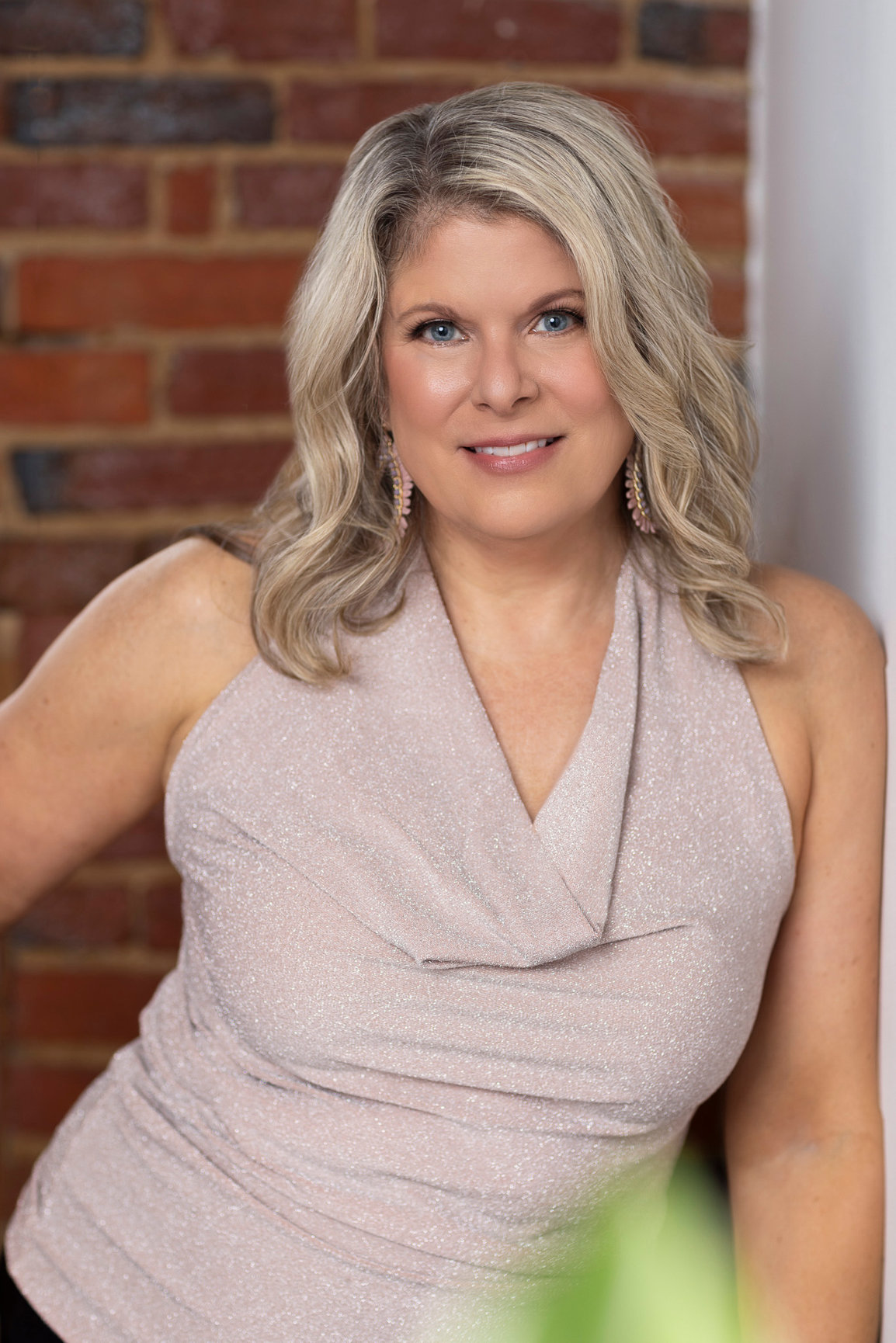 Glamorous Portrait Session with Amy – Celebrating Confidence & Style ...