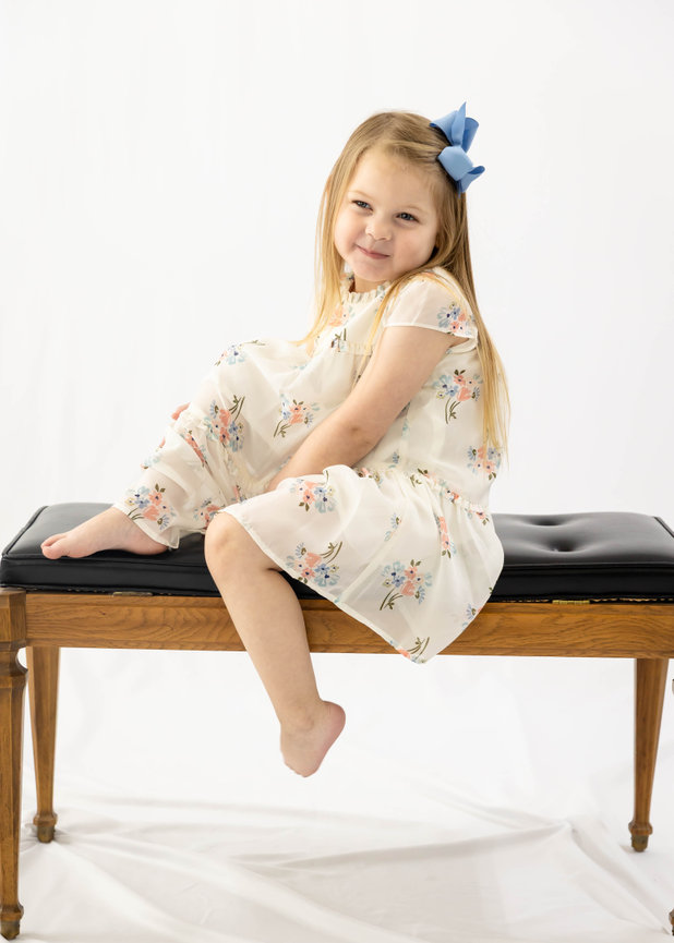 4th birthday, white backdrop, cute kid, little girl