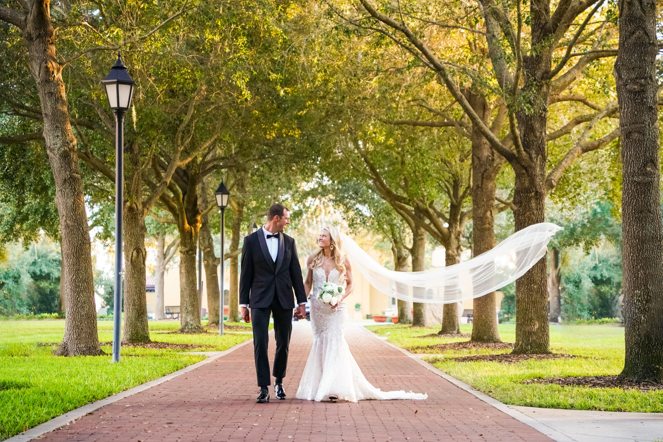 Professional bride and groom photography in St. Cloud, Florida, designed to showcase elegant couple portraits and local expertise.