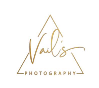 Vail's Photography Logo